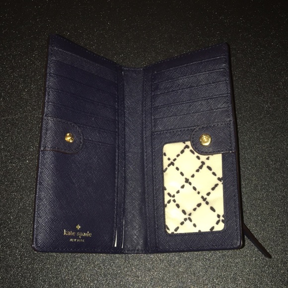 Kate Spade Wallet - Picture 2 of 5